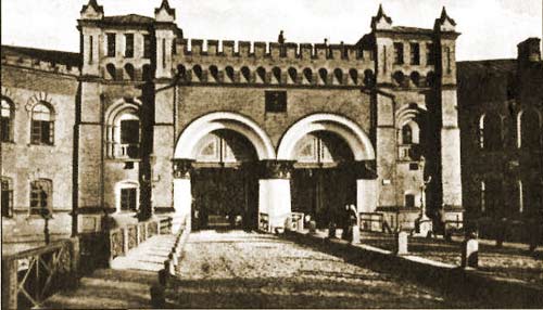 Микільська брама Київської фортец